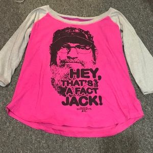 Duck Dynasty pink blouse large